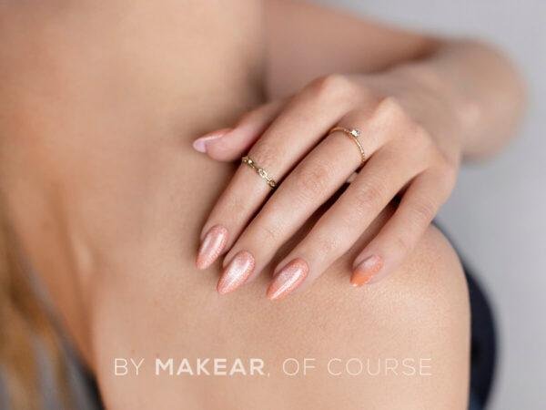 MAKEAR Cat Eye Gel Polish 8ml - HEMA-FREE - No.CL02 - Image 4